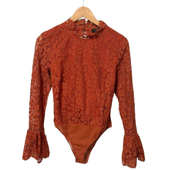 Revolve Endless Rose Cut Back Lace Detailed Bodysuit Size XS New - Picture 4 of 13